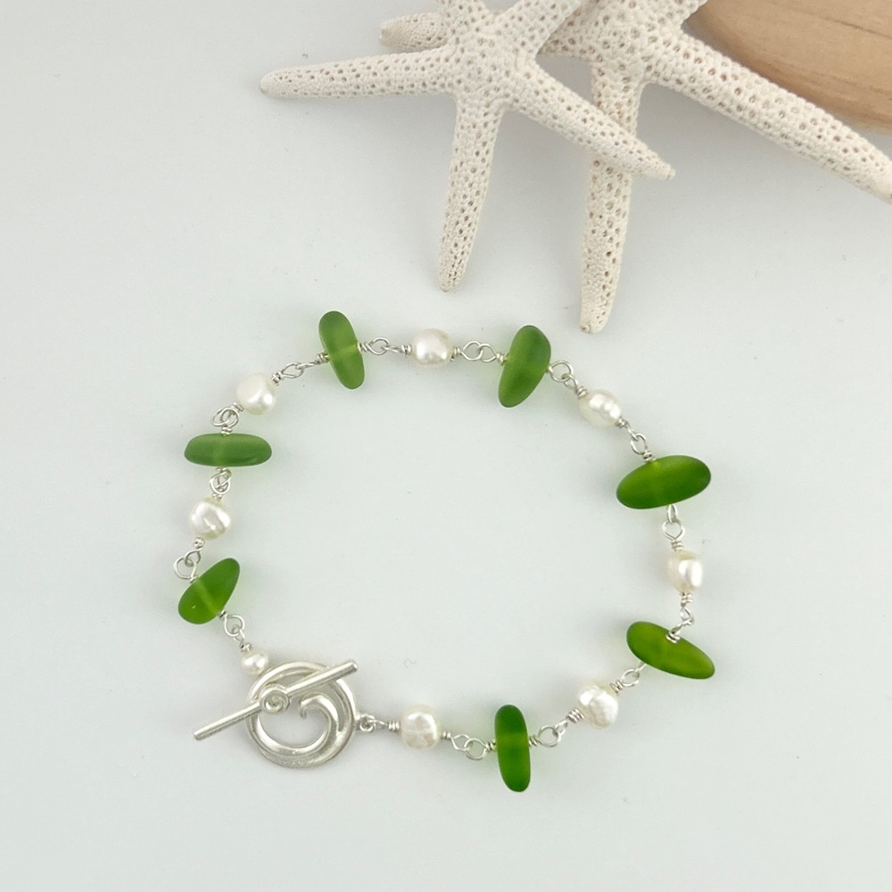 Handcrafted Ocean Inspired Lime Green Sea Glass FW Pearls Bracelet Wave Toggle
